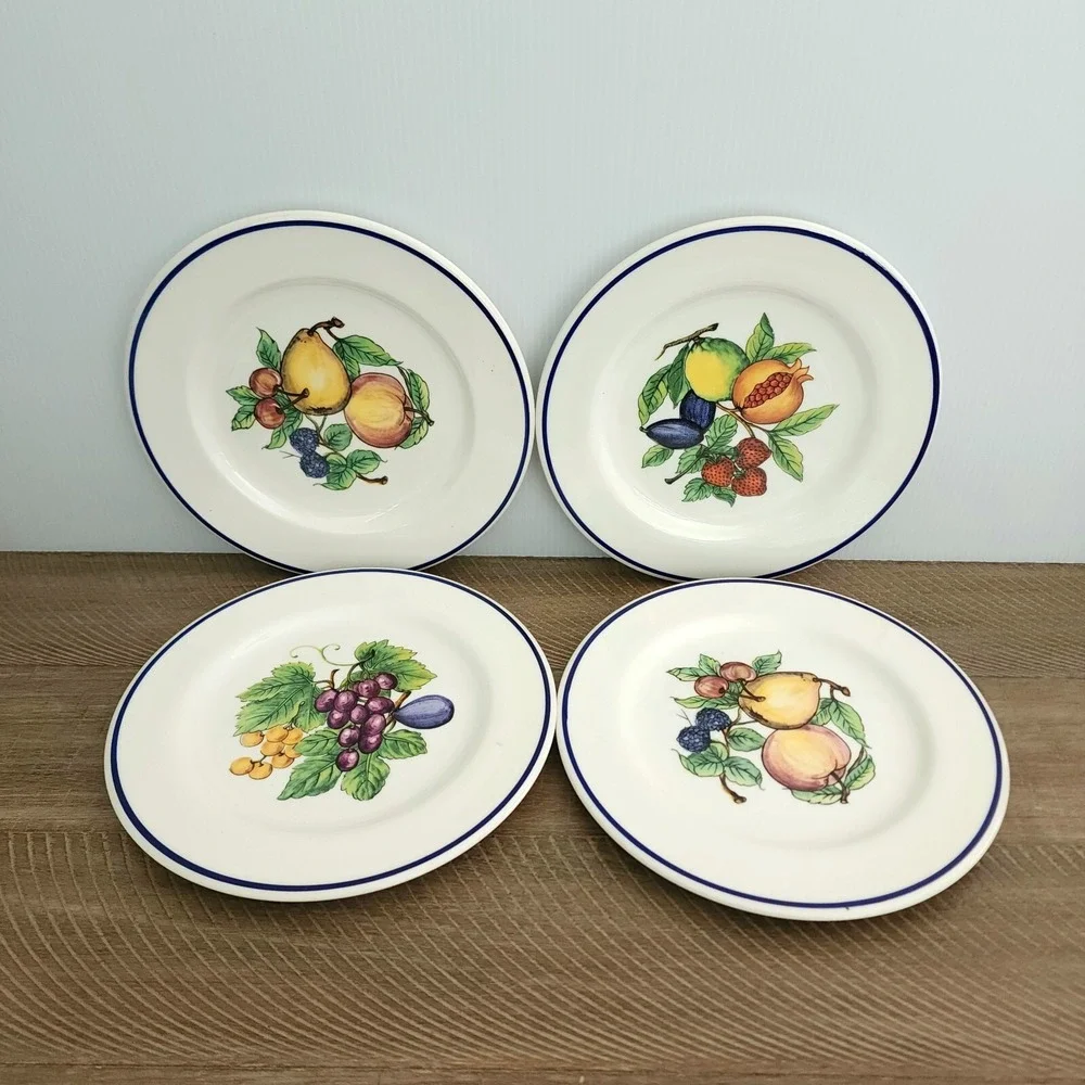 Crate & Barrel Salad‎ Plates Lot Of 4